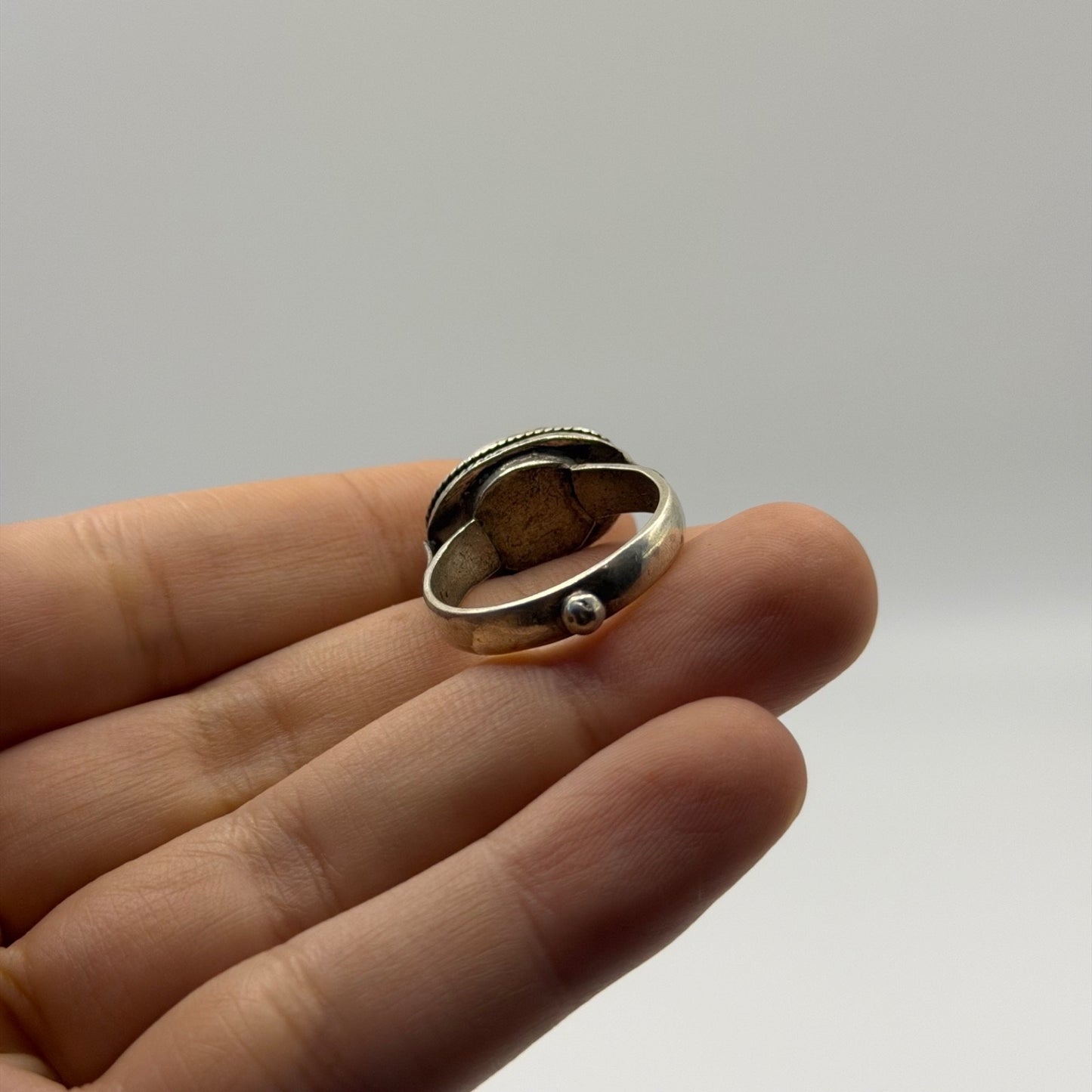 Vintage Silver Intaglio Seal Ring Rope Border Bezel Carved Stone Signet
