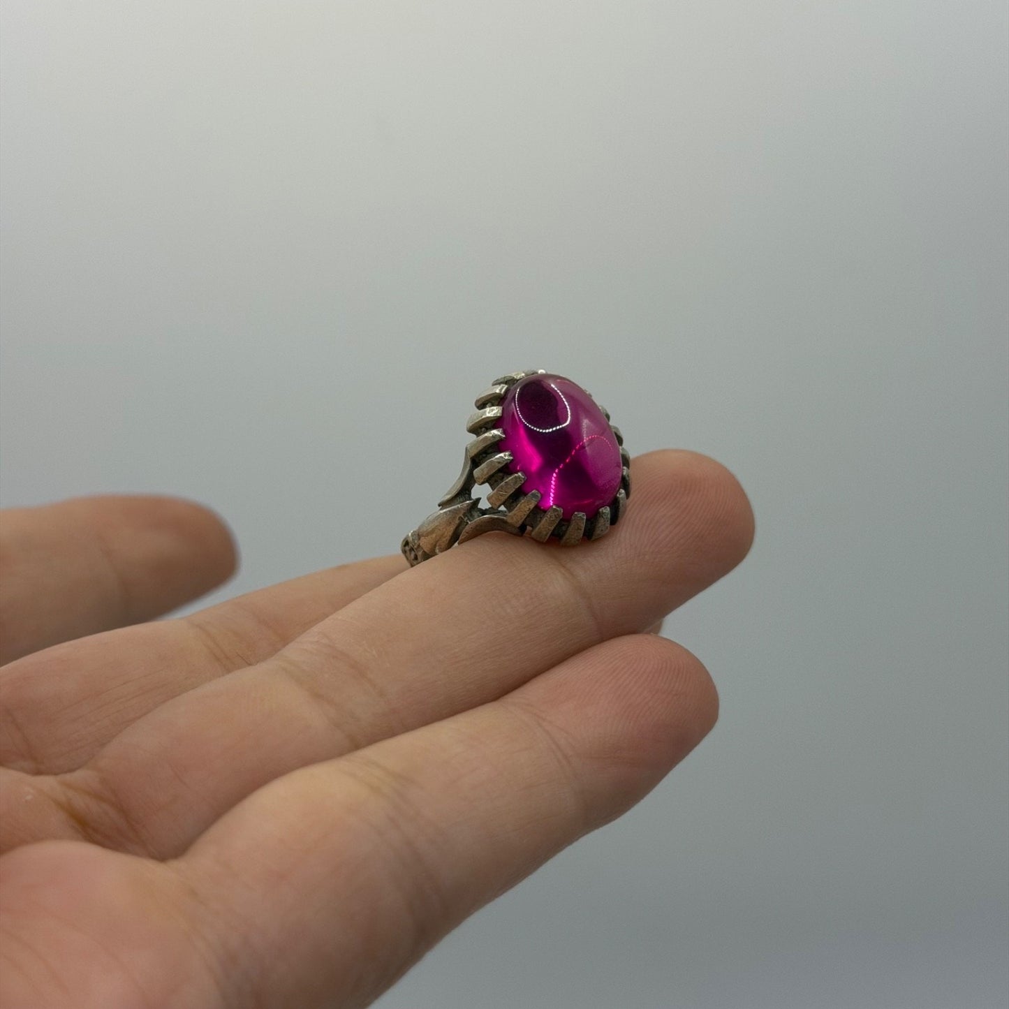 Stunning Vintage Silver Ring With Pink Stone
