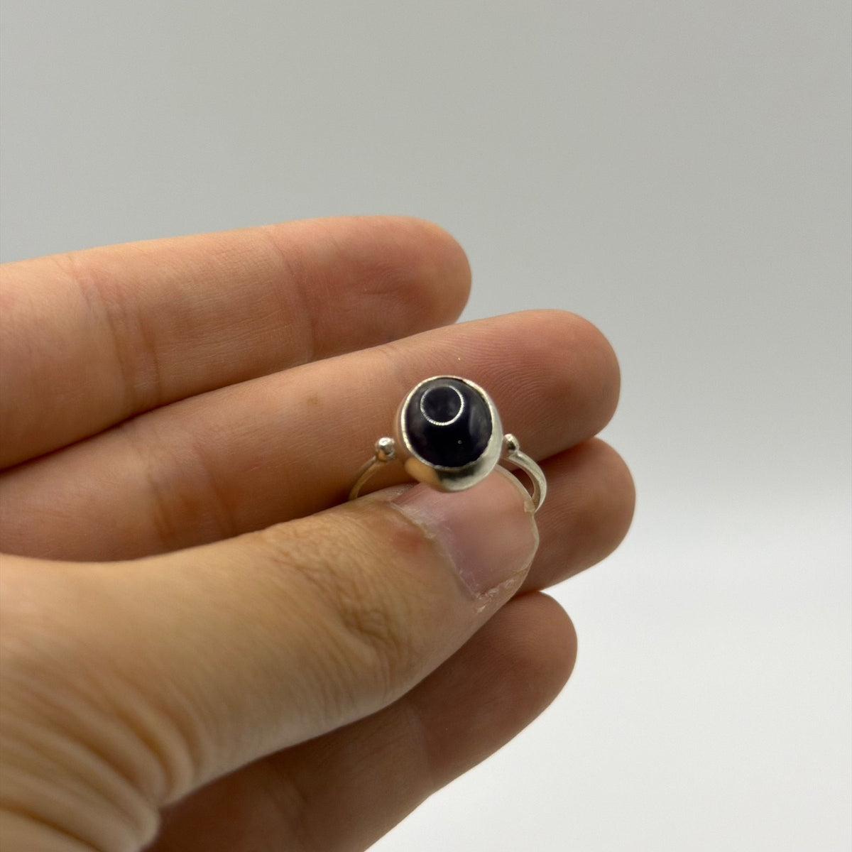 925 Sterling Silver Oval Dark Stone Cabochon Ring Solitaire Bezel Setting⁠