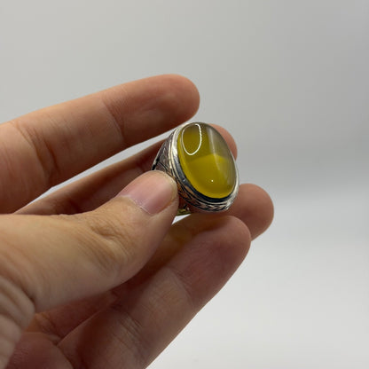 Vintage Silver Yellow Chalcedony Agate Ring Pierced Floral Scroll Band