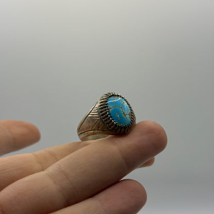 Vintage Silver Ring Turquoise Cabochon Engraved Shank