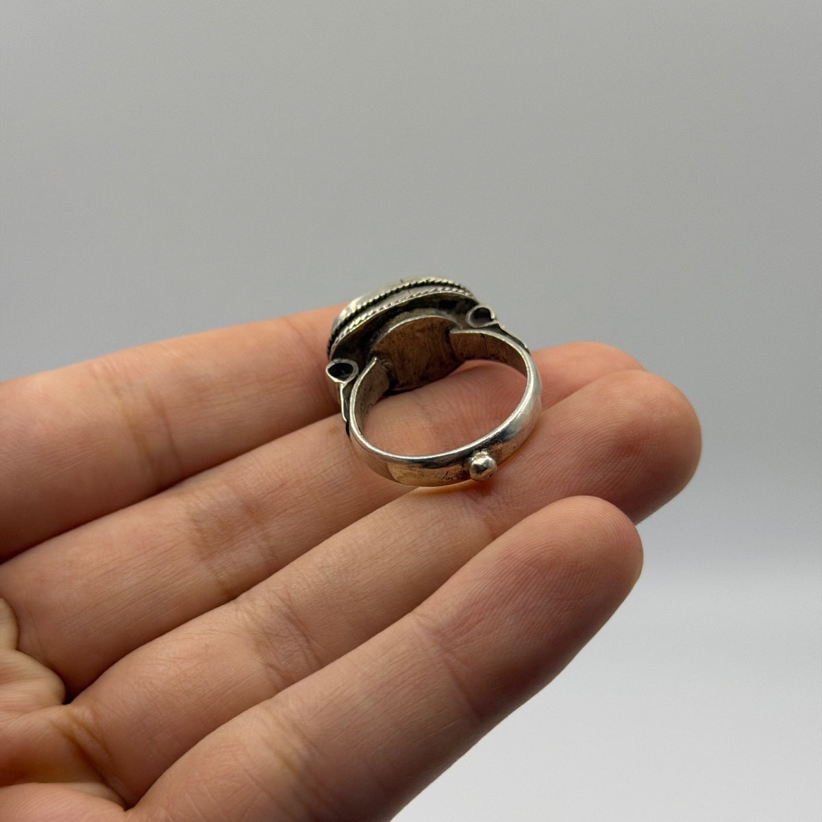 Vintage Silver Carved Intaglio Seal Stone Ring Rope Border Detail