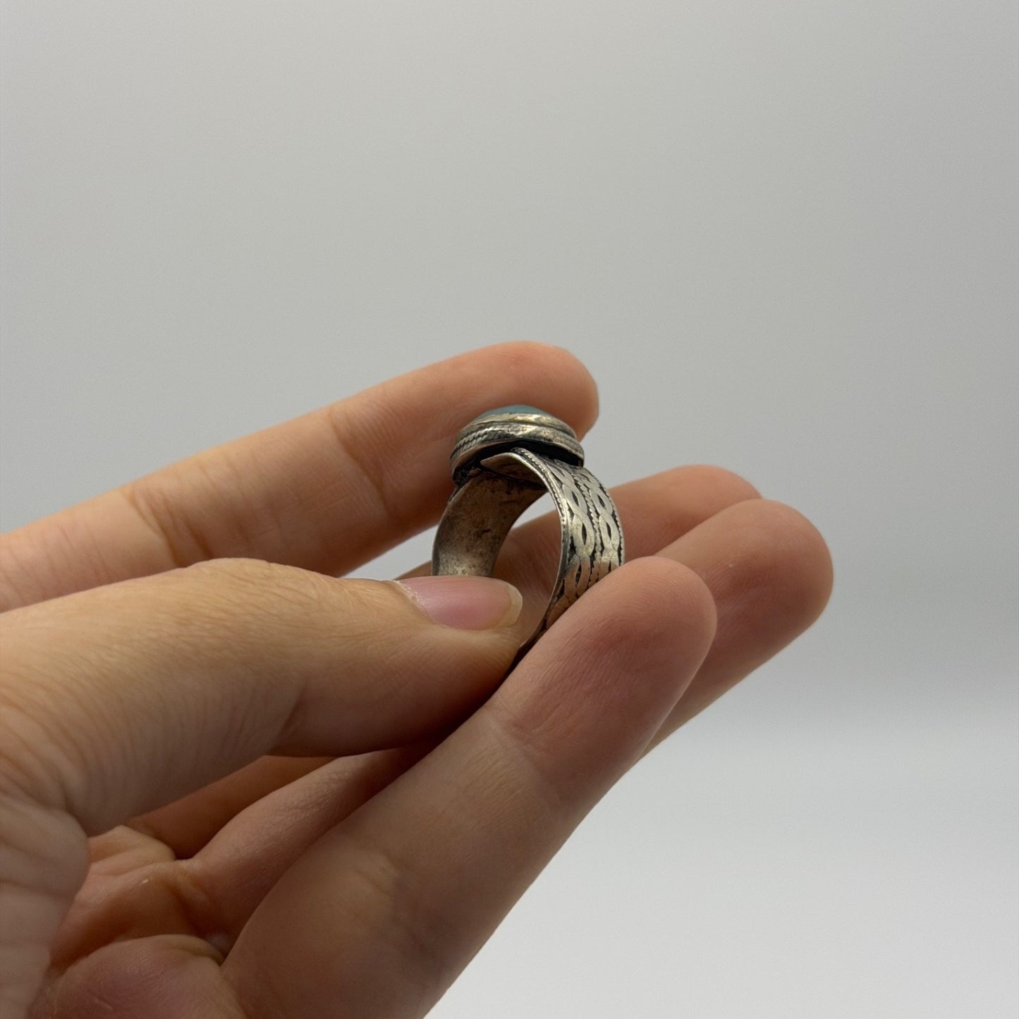 Antique Style Silver Braided Band Ring with Round Stone