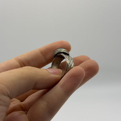 Antique Style Silver Braided Band Ring with Round Stone