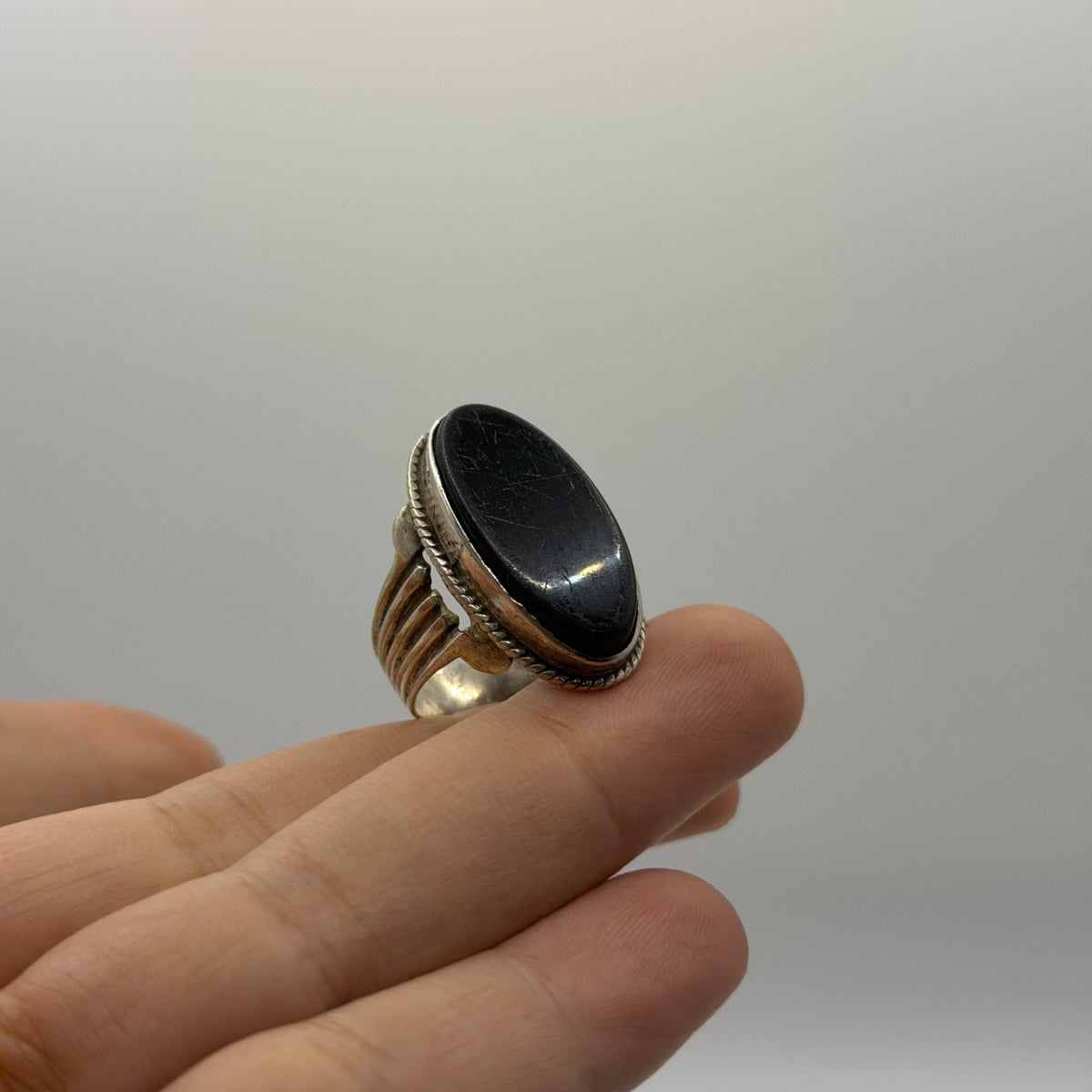 Vintage Silver Ring Black Onyx Oval Stone Ribbed Band