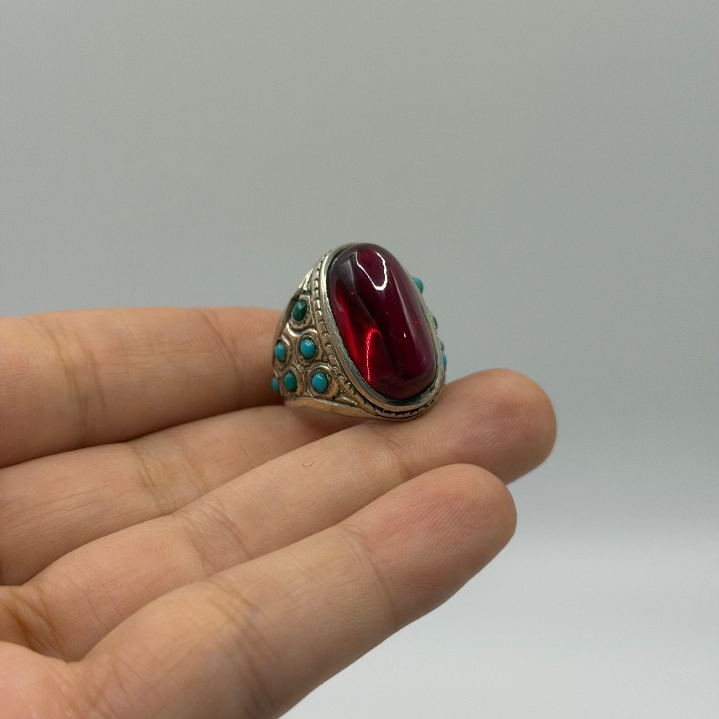 Vintage Silver Oval Red Glass Solitaire Ring Rope Bezel Detail