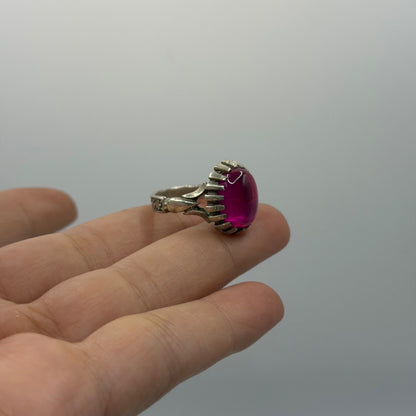 Stunning Vintage Silver Ring With Pink Stone