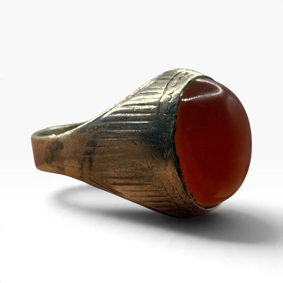 Vintage Silver Roman Style Carnelian Cabochon Fluted Solitaire Ring