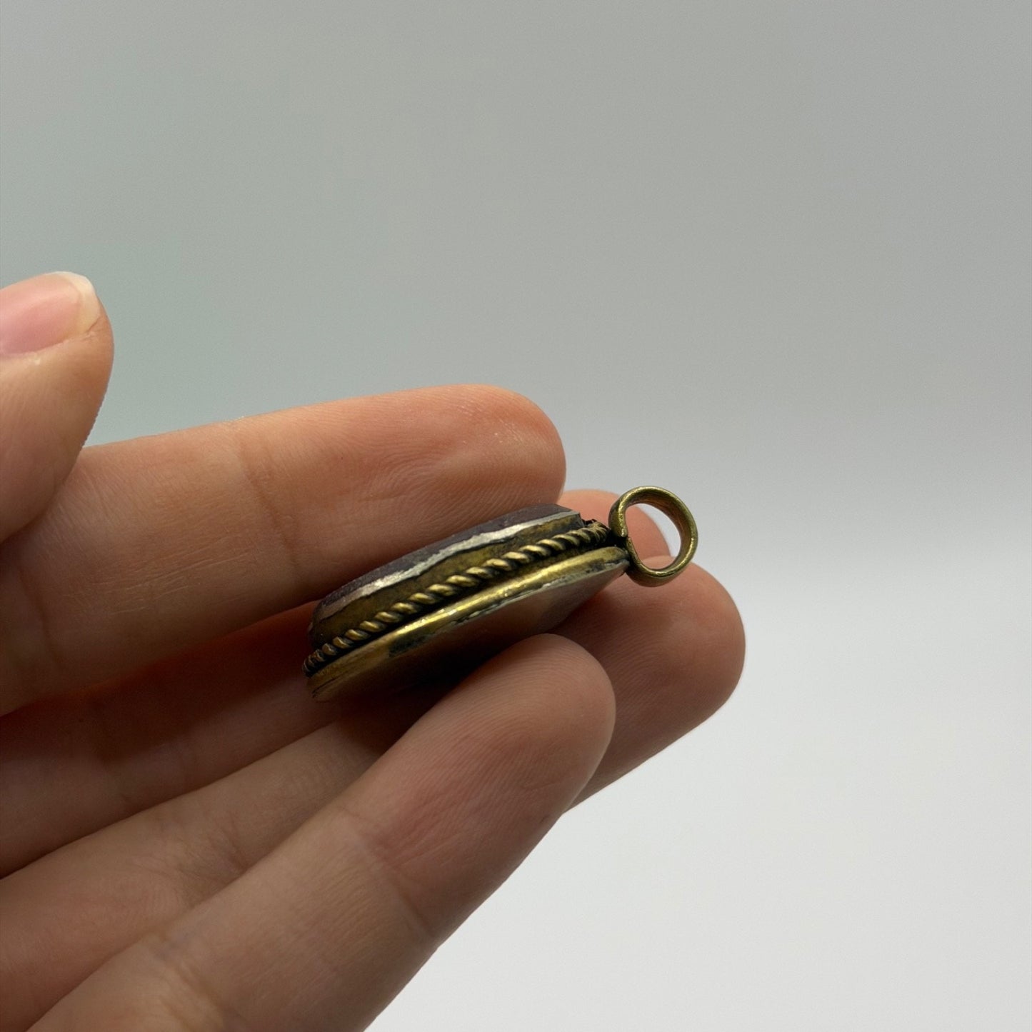 Vintage Brass Framed Oval Carnelian Agate Gemstone Pendant Charm