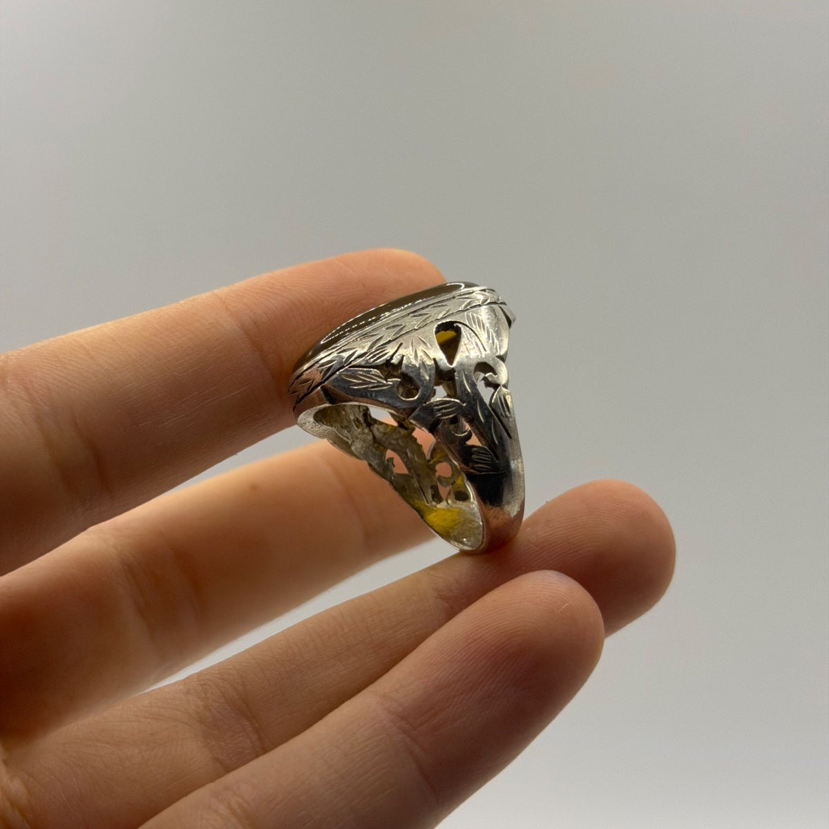 Vintage Solid Silver Yellow Chalcedony Agate Openwork Filigree Statement Ring