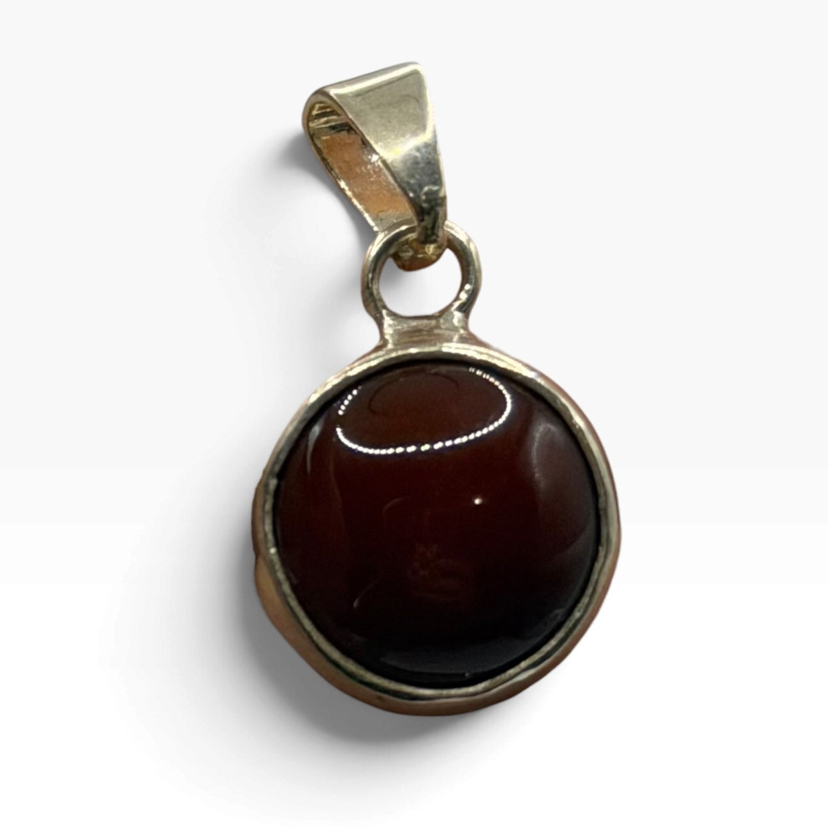 Vintage Round Dark Red Carnelian Garnet Cabochon Bezel Pendant