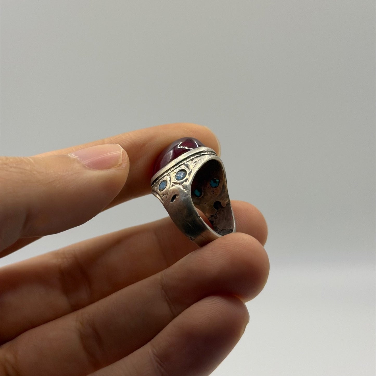 Vintage Silver Red Glass Ring Turquoise Accent Inlay Tribal Style