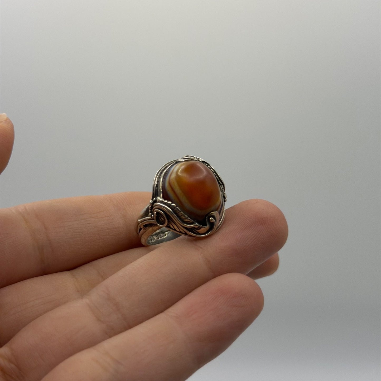 Antique Central Asian Agate Sterling Silver Ring