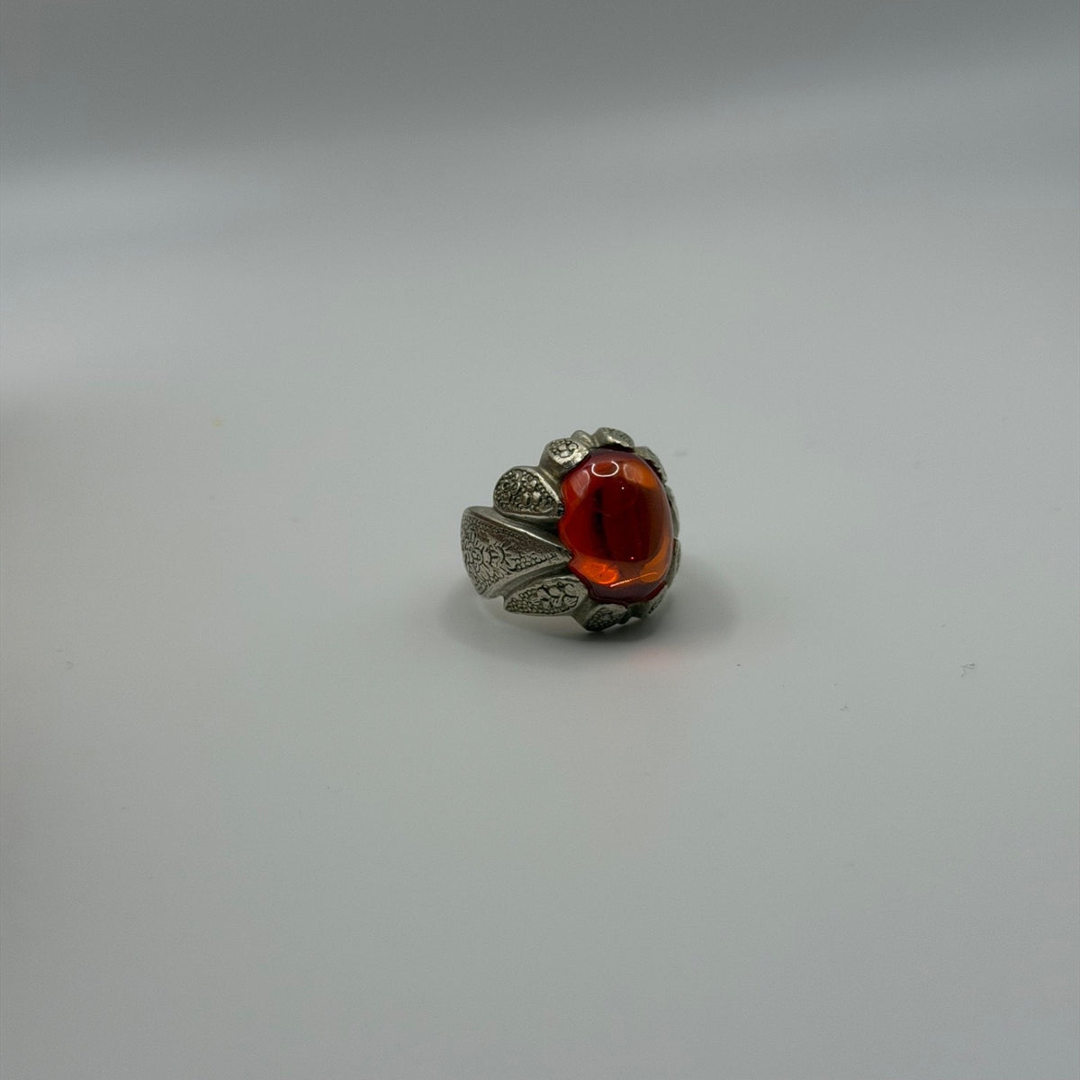 Vintage Silver Red Gemstone Ring Unique Floral Petal Claw Setting Statement
