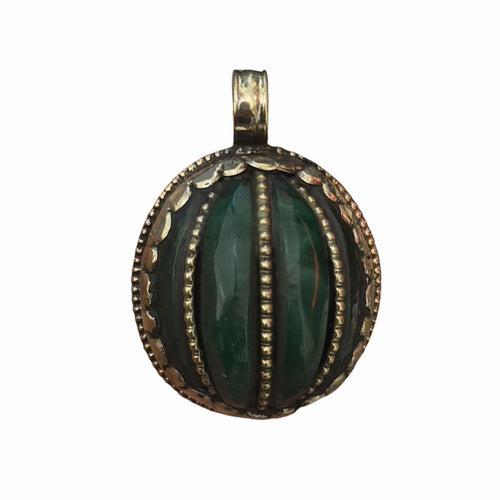 Vintage Nepalese Jade Stone Pumpkin Style Silver Tone Pendant