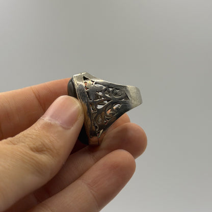 Vintage Solid Silver Green Agate Chalcedony Cutout Filigree Statement Ring
