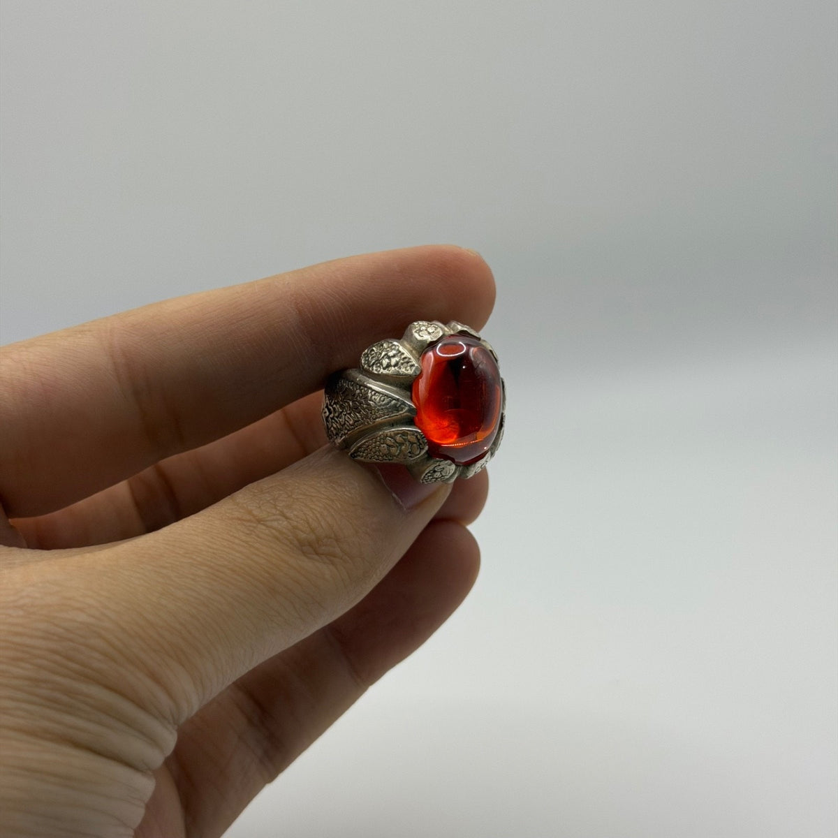 Vintage Silver Red Gemstone Ring Unique Floral Petal Claw Setting Statement