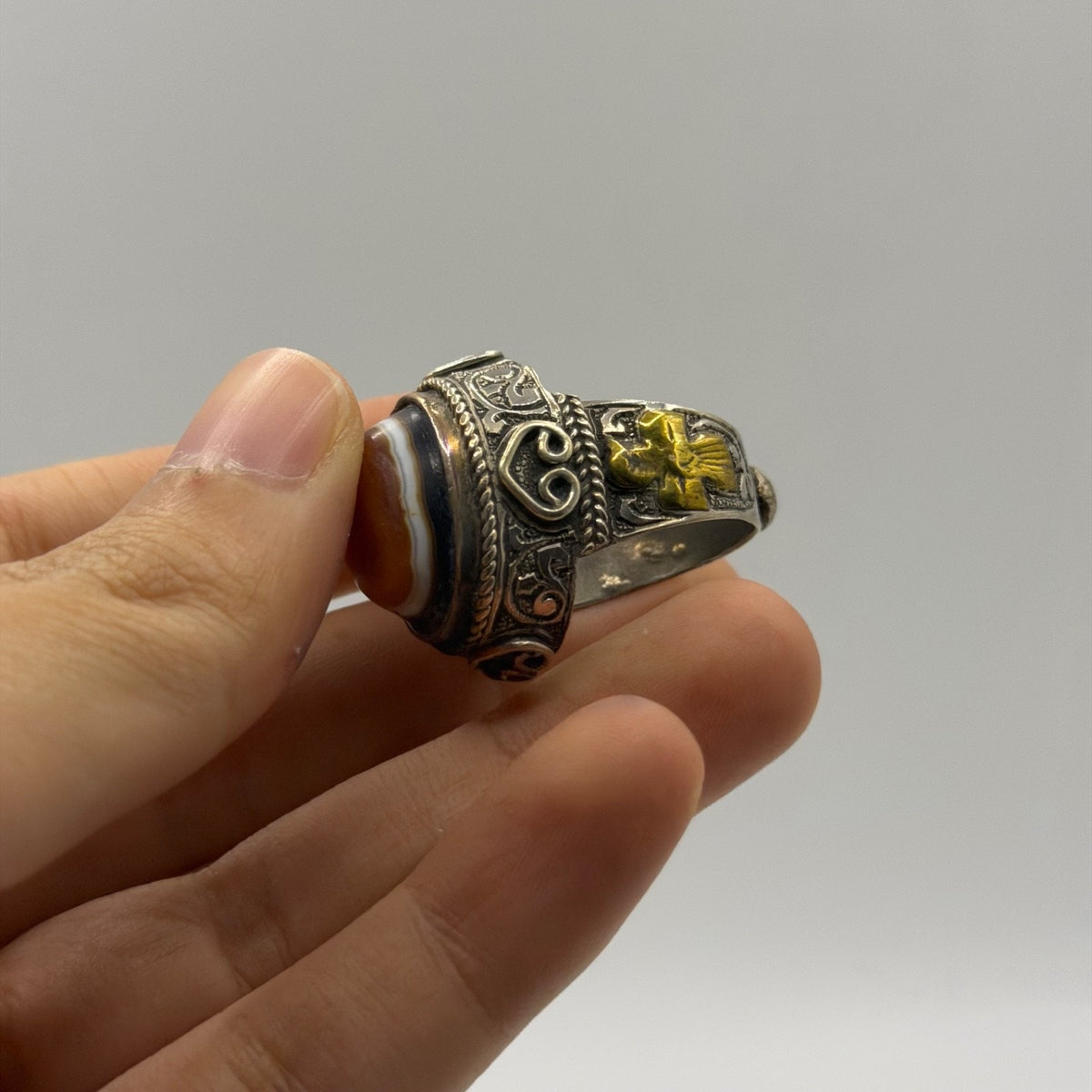 Vintage Solid Silver Banded Agate Cross Dove Symbol Statement Signet Ring