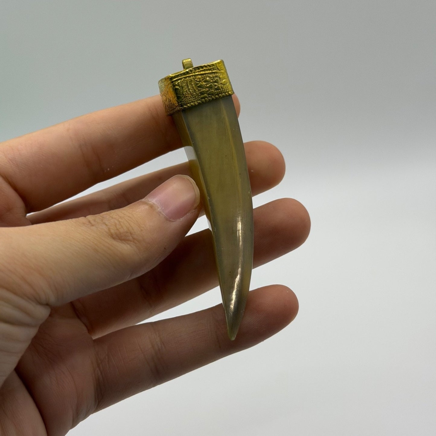 Antique Style Faux Horn Claw Tusk Pendant Brass Gold Tone Cap Talisman
