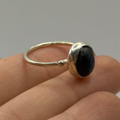 925 Sterling Silver Oval Dark Stone Cabochon Ring Solitaire Bezel Setting⁠