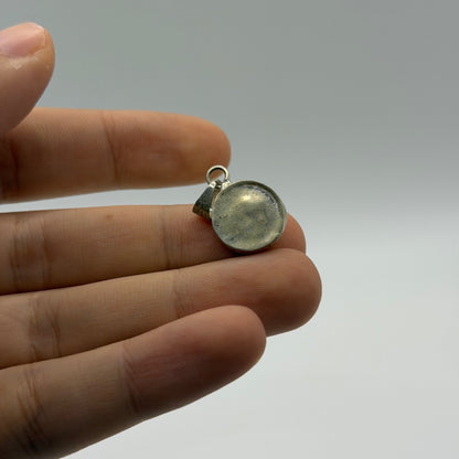 Vintage 925 Sterling Silver Round Mother of Pearl Pendant