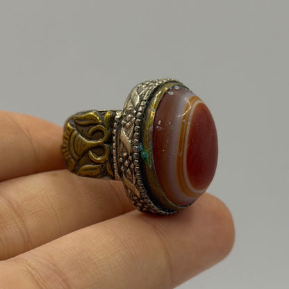 Antique Style Silver Ring with Concentric Banded Carnelian Agate Gemstone