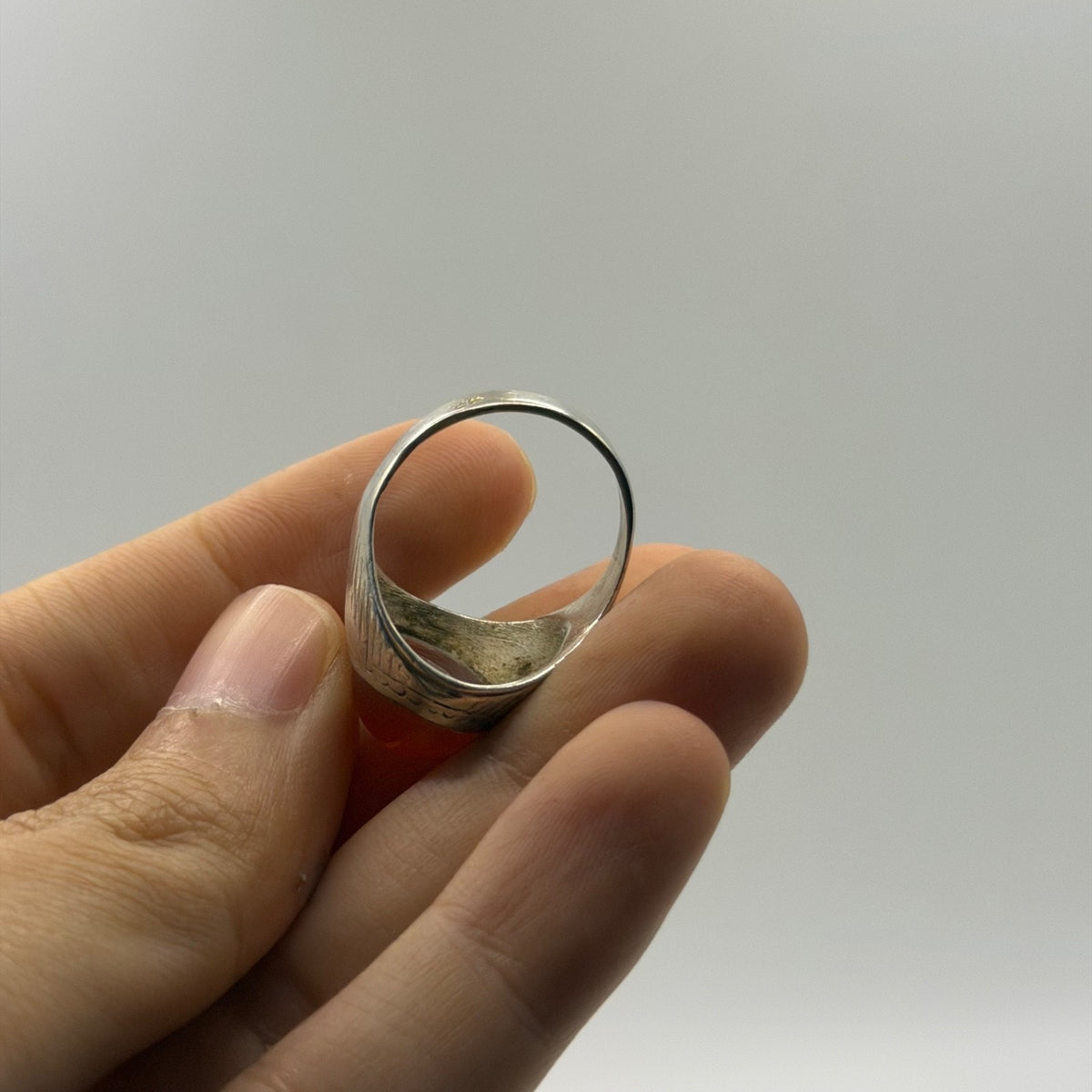 Vintage Silver Roman Style Carnelian Cabochon Fluted Solitaire Ring