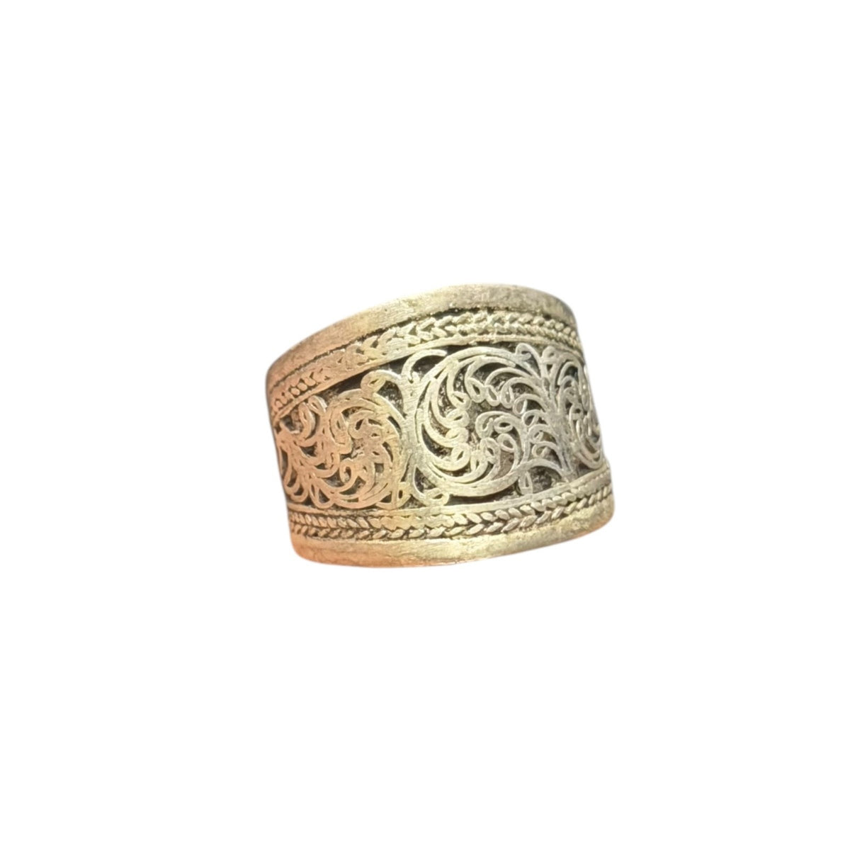 Cute Vintage Hand Carved Silver Stone Ring