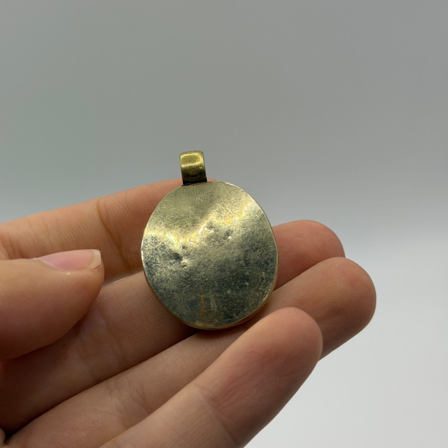 Vintage Brass Framed Oval Carnelian Agate Gemstone Pendant Charm