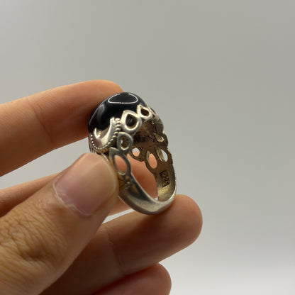 Vintage Silver Filigree Ring with Oval Black Banded Agate Cabochon