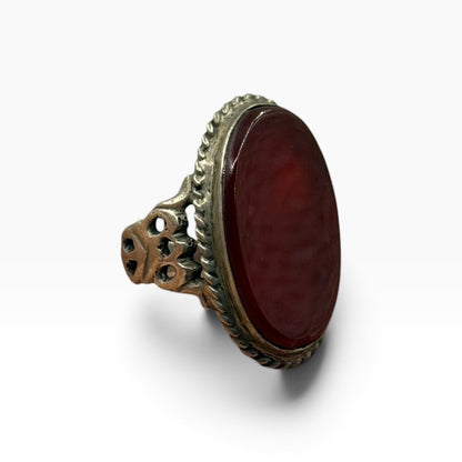 Vintage Silver Oval Carnelian Agate Solitaire Ring Rope Bezel Detail