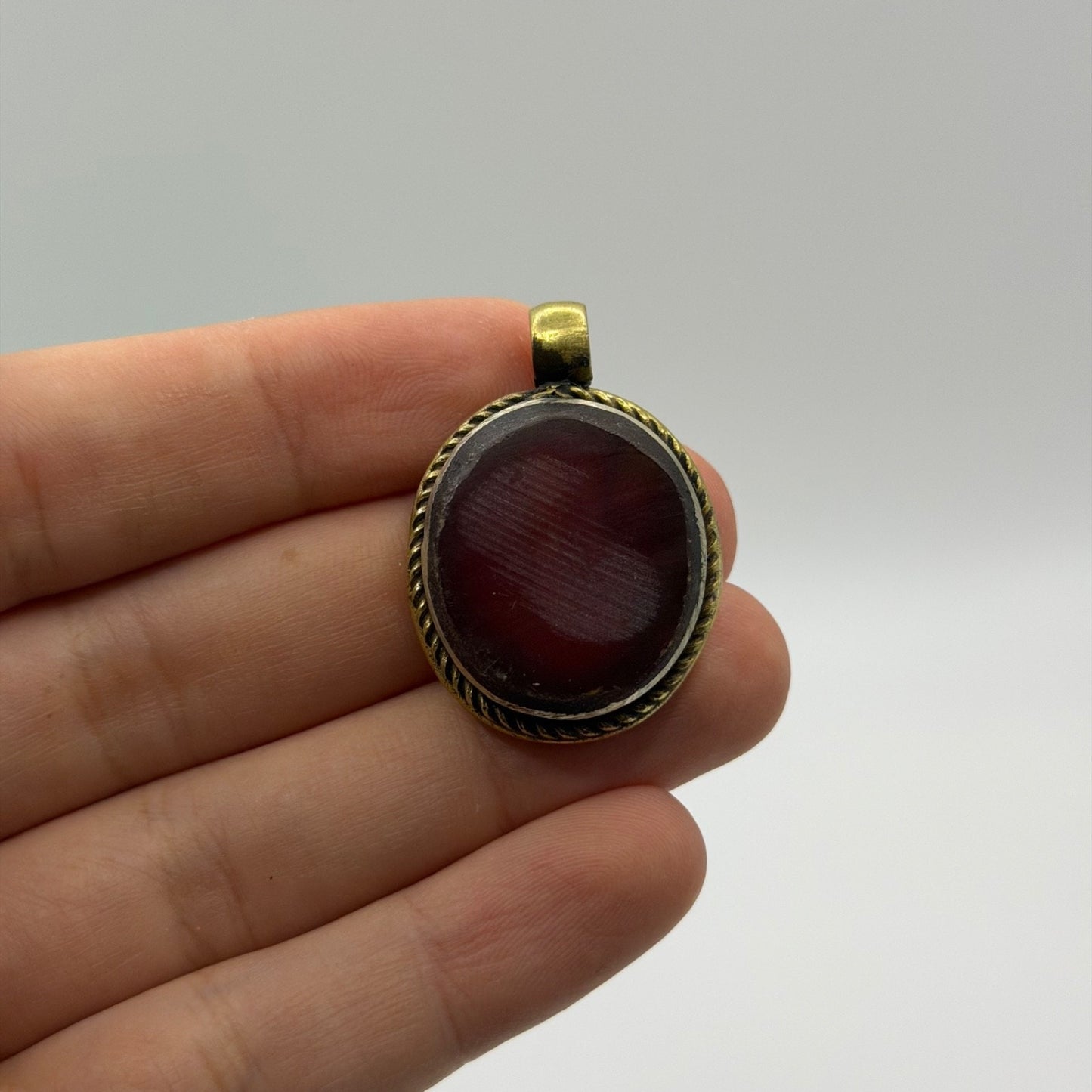 Vintage Brass Framed Oval Carnelian Agate Gemstone Pendant Charm