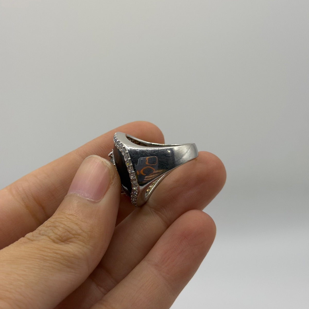 Unique Sterling Silver Ring With Gems Stone