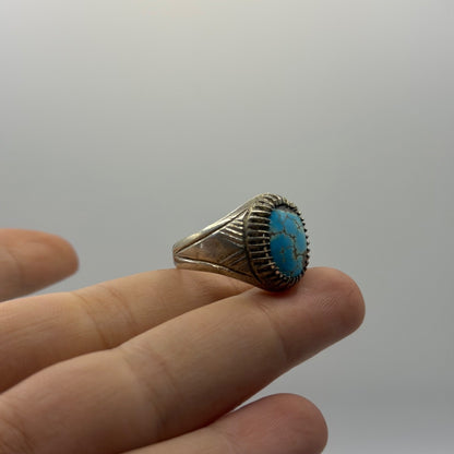 Vintage Silver Ring Turquoise Cabochon Engraved Shank