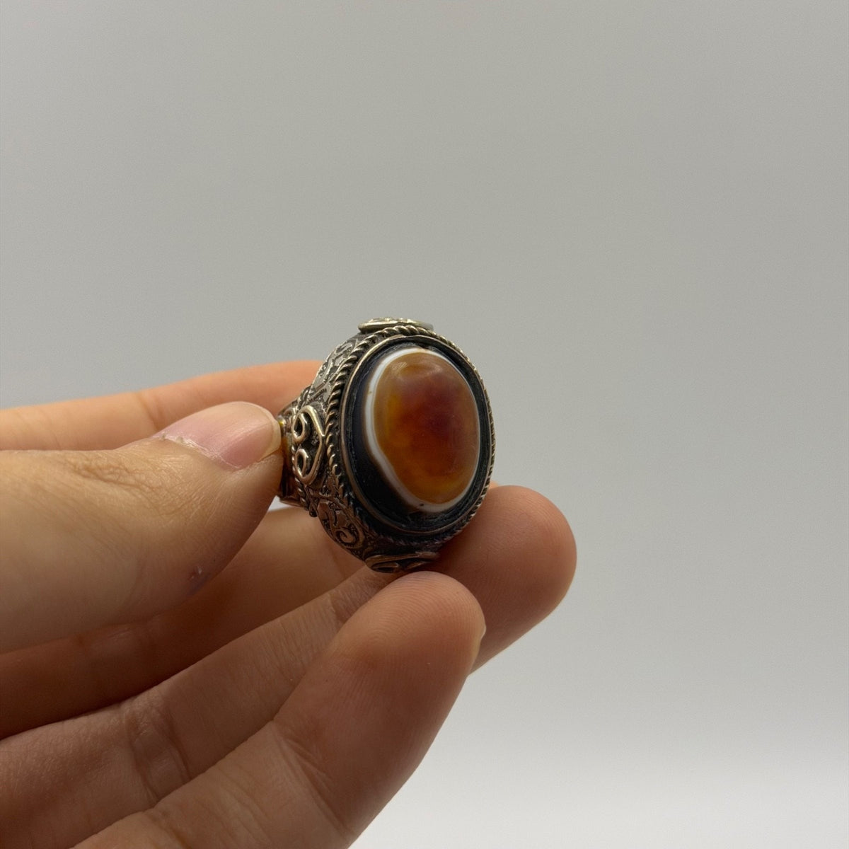 Vintage Solid Silver Banded Agate Cross Dove Symbol Statement Signet Ring