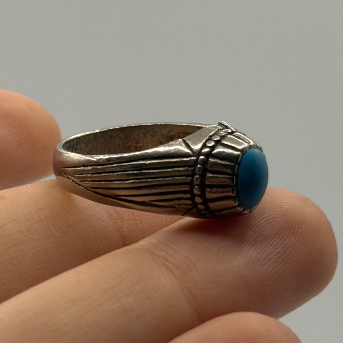 Vintage Silver Greco Roman Style Torquise Cabochon Ring