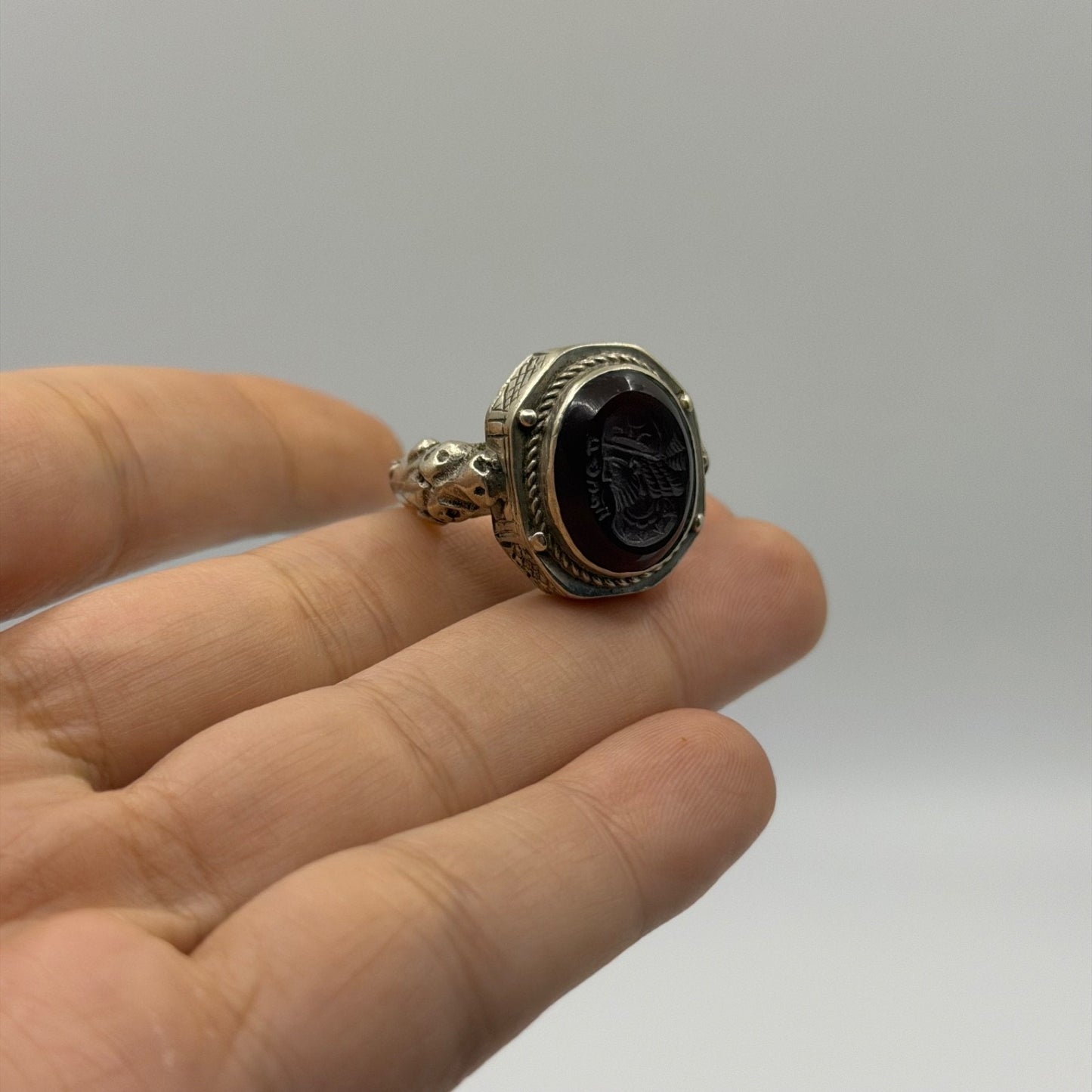 Vintage Silver Carved Intaglio Roman Portrait Seal Ring Detailed Band