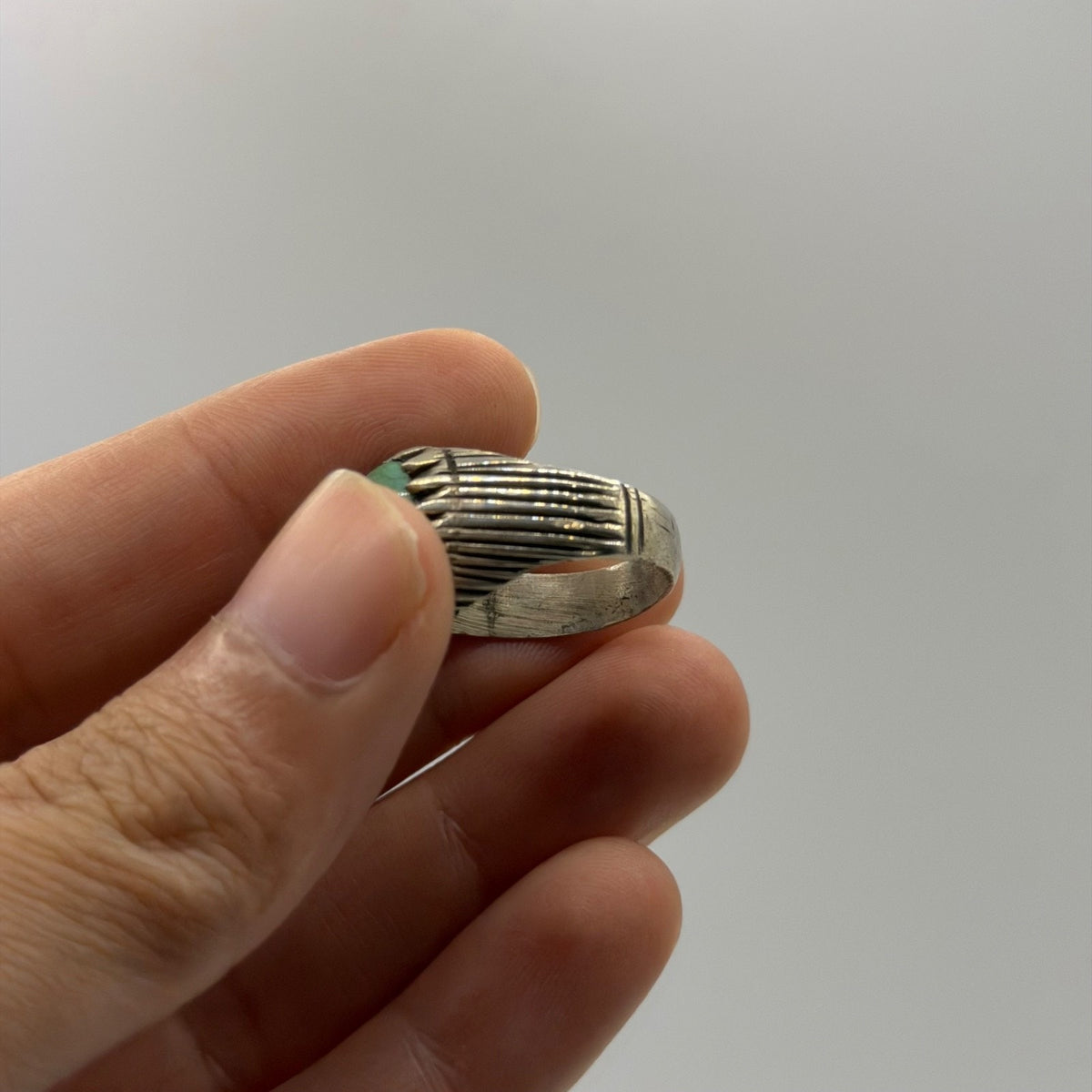 Silver Green Turquoise Cabochon Fluted Ribbed Heavy Signet Ring Band