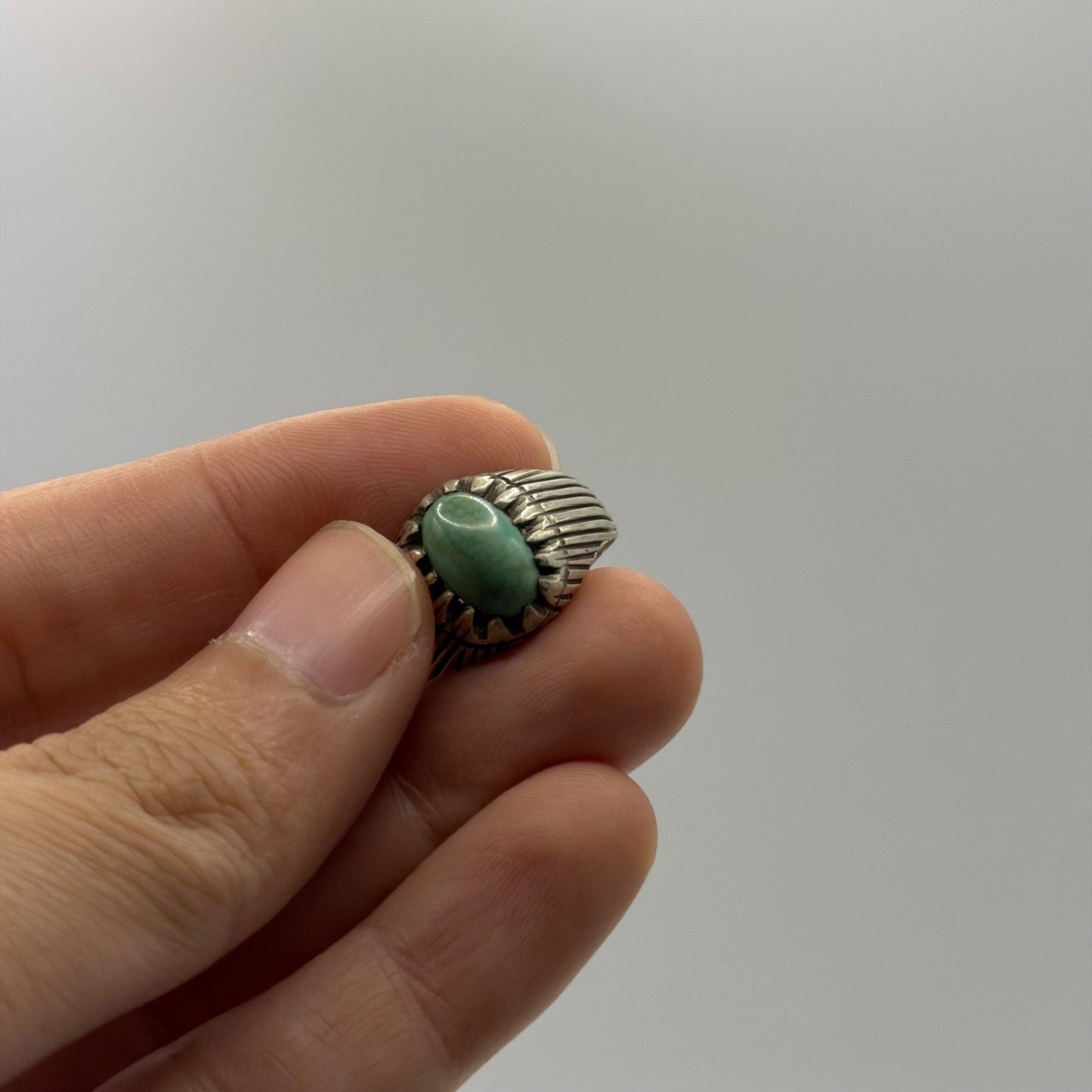 Silver Green Turquoise Cabochon Fluted Ribbed Heavy Signet Ring Band